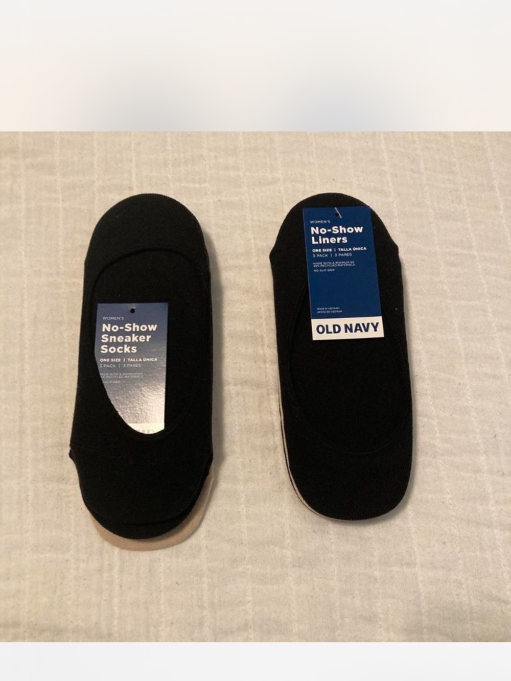 Old Navy Woman's One Size No Show Liners. 2 pack. (2 Black, 1 Beige in each pack
